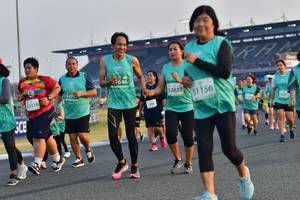 BIB: 646, 520, 52822, 51156, 53318, 301, 1188
                            <button type="button" onclick="openModal(10561483)" class="btn btn-primary btn-sm float-right btn-popup" data-toggle="modal" data-target=".modal-high-quality">
                        <i class="fas fa-shopping-cart"></i> Add to Cart
                    </button>
                                            <button type="button" onclick="isThisMe(10561483, true)" class="btn btn-success btn-sm float-right btn-popup btn-isme hidden" data-toggle="tooltip" data-placement="bottom" title="นี่คือรูปของคุณใช่ไหม คลิกที่นี่เพื่อเอาเข้าอัลบั้ม">
                        <i class="fas fa-plus"></i> Add to album
                    </button>
                    <button type="button" onclick="isThisMe(10561483, false)" class="btn btn-warning btn-sm float-right btn-popup btn-isnotme hidden">
                        <i class="fas fa-ban"></i> Remove from album
                    </button>