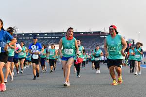 BIB: 52101, 52542
                            <button type="button" onclick="openModal(10551818)" class="btn btn-primary btn-sm float-right btn-popup" data-toggle="modal" data-target=".modal-high-quality">
                        <i class="fas fa-shopping-cart"></i> Add to Cart
                    </button>
                                            <button type="button" onclick="isThisMe(10551818, true)" class="btn btn-success btn-sm float-right btn-popup btn-isme hidden" data-toggle="tooltip" data-placement="bottom" title="นี่คือรูปของคุณใช่ไหม คลิกที่นี่เพื่อเอาเข้าอัลบั้ม">
                        <i class="fas fa-plus"></i> Add to album
                    </button>
                    <button type="button" onclick="isThisMe(10551818, false)" class="btn btn-warning btn-sm float-right btn-popup btn-isnotme hidden">
                        <i class="fas fa-ban"></i> Remove from album
                    </button>