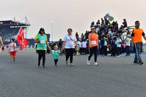 BIB: 53214, 52215
                            <button type="button" onclick="openModal(10564839)" class="btn btn-primary btn-sm float-right btn-popup" data-toggle="modal" data-target=".modal-high-quality">
                        <i class="fas fa-shopping-cart"></i> Add to Cart
                    </button>
                                            <button type="button" onclick="isThisMe(10564839, true)" class="btn btn-success btn-sm float-right btn-popup btn-isme hidden" data-toggle="tooltip" data-placement="bottom" title="นี่คือรูปของคุณใช่ไหม คลิกที่นี่เพื่อเอาเข้าอัลบั้ม">
                        <i class="fas fa-plus"></i> Add to album
                    </button>
                    <button type="button" onclick="isThisMe(10564839, false)" class="btn btn-warning btn-sm float-right btn-popup btn-isnotme hidden">
                        <i class="fas fa-ban"></i> Remove from album
                    </button>