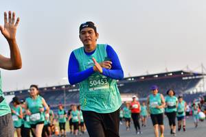 BIB: 50453
                            <button type="button" onclick="openModal(10555421)" class="btn btn-primary btn-sm float-right btn-popup" data-toggle="modal" data-target=".modal-high-quality">
                        <i class="fas fa-shopping-cart"></i> Add to Cart
                    </button>
                                            <button type="button" onclick="isThisMe(10555421, true)" class="btn btn-success btn-sm float-right btn-popup btn-isme hidden" data-toggle="tooltip" data-placement="bottom" title="นี่คือรูปของคุณใช่ไหม คลิกที่นี่เพื่อเอาเข้าอัลบั้ม">
                        <i class="fas fa-plus"></i> Add to album
                    </button>
                    <button type="button" onclick="isThisMe(10555421, false)" class="btn btn-warning btn-sm float-right btn-popup btn-isnotme hidden">
                        <i class="fas fa-ban"></i> Remove from album
                    </button>