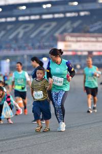 BIB: 1048, 1361
                            <button type="button" onclick="openModal(10564150)" class="btn btn-primary btn-sm float-right btn-popup" data-toggle="modal" data-target=".modal-high-quality">
                        <i class="fas fa-shopping-cart"></i> Add to Cart
                    </button>
                                            <button type="button" onclick="isThisMe(10564150, true)" class="btn btn-success btn-sm float-right btn-popup btn-isme hidden" data-toggle="tooltip" data-placement="bottom" title="นี่คือรูปของคุณใช่ไหม คลิกที่นี่เพื่อเอาเข้าอัลบั้ม">
                        <i class="fas fa-plus"></i> Add to album
                    </button>
                    <button type="button" onclick="isThisMe(10564150, false)" class="btn btn-warning btn-sm float-right btn-popup btn-isnotme hidden">
                        <i class="fas fa-ban"></i> Remove from album
                    </button>