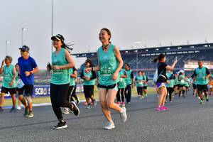 BIB: 71019
                            <button type="button" onclick="openModal(10561039)" class="btn btn-primary btn-sm float-right btn-popup" data-toggle="modal" data-target=".modal-high-quality">
                        <i class="fas fa-shopping-cart"></i> Add to Cart
                    </button>
                                            <button type="button" onclick="isThisMe(10561039, true)" class="btn btn-success btn-sm float-right btn-popup btn-isme hidden" data-toggle="tooltip" data-placement="bottom" title="นี่คือรูปของคุณใช่ไหม คลิกที่นี่เพื่อเอาเข้าอัลบั้ม">
                        <i class="fas fa-plus"></i> Add to album
                    </button>
                    <button type="button" onclick="isThisMe(10561039, false)" class="btn btn-warning btn-sm float-right btn-popup btn-isnotme hidden">
                        <i class="fas fa-ban"></i> Remove from album
                    </button>