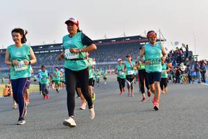 BIB: 51024, 53242, 1725
                            <button type="button" onclick="openModal(10543316)" class="btn btn-primary btn-sm float-right btn-popup" data-toggle="modal" data-target=".modal-high-quality">
                        <i class="fas fa-shopping-cart"></i> Add to Cart
                    </button>
                                            <button type="button" onclick="isThisMe(10543316, true)" class="btn btn-success btn-sm float-right btn-popup btn-isme hidden" data-toggle="tooltip" data-placement="bottom" title="นี่คือรูปของคุณใช่ไหม คลิกที่นี่เพื่อเอาเข้าอัลบั้ม">
                        <i class="fas fa-plus"></i> Add to album
                    </button>
                    <button type="button" onclick="isThisMe(10543316, false)" class="btn btn-warning btn-sm float-right btn-popup btn-isnotme hidden">
                        <i class="fas fa-ban"></i> Remove from album
                    </button>