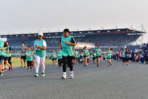 BIB: 
                            <button type="button" onclick="openModal(10559447)" class="btn btn-primary btn-sm float-right btn-popup" data-toggle="modal" data-target=".modal-high-quality">
                        <i class="fas fa-shopping-cart"></i> Add to Cart
                    </button>
                                            <button type="button" onclick="isThisMe(10559447, true)" class="btn btn-success btn-sm float-right btn-popup btn-isme hidden" data-toggle="tooltip" data-placement="bottom" title="นี่คือรูปของคุณใช่ไหม คลิกที่นี่เพื่อเอาเข้าอัลบั้ม">
                        <i class="fas fa-plus"></i> Add to album
                    </button>
                    <button type="button" onclick="isThisMe(10559447, false)" class="btn btn-warning btn-sm float-right btn-popup btn-isnotme hidden">
                        <i class="fas fa-ban"></i> Remove from album
                    </button>