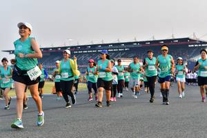 BIB: 51065, 817, 1238, 0824, 50162
                            <button type="button" onclick="openModal(10554498)" class="btn btn-primary btn-sm float-right btn-popup" data-toggle="modal" data-target=".modal-high-quality">
                        <i class="fas fa-shopping-cart"></i> Add to Cart
                    </button>
                                            <button type="button" onclick="isThisMe(10554498, true)" class="btn btn-success btn-sm float-right btn-popup btn-isme hidden" data-toggle="tooltip" data-placement="bottom" title="นี่คือรูปของคุณใช่ไหม คลิกที่นี่เพื่อเอาเข้าอัลบั้ม">
                        <i class="fas fa-plus"></i> Add to album
                    </button>
                    <button type="button" onclick="isThisMe(10554498, false)" class="btn btn-warning btn-sm float-right btn-popup btn-isnotme hidden">
                        <i class="fas fa-ban"></i> Remove from album
                    </button>