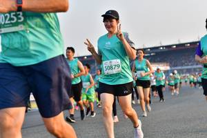 BIB: 0253, 50879
                            <button type="button" onclick="openModal(10550772)" class="btn btn-primary btn-sm float-right btn-popup" data-toggle="modal" data-target=".modal-high-quality">
                        <i class="fas fa-shopping-cart"></i> Add to Cart
                    </button>
                                            <button type="button" onclick="isThisMe(10550772, true)" class="btn btn-success btn-sm float-right btn-popup btn-isme hidden" data-toggle="tooltip" data-placement="bottom" title="นี่คือรูปของคุณใช่ไหม คลิกที่นี่เพื่อเอาเข้าอัลบั้ม">
                        <i class="fas fa-plus"></i> Add to album
                    </button>
                    <button type="button" onclick="isThisMe(10550772, false)" class="btn btn-warning btn-sm float-right btn-popup btn-isnotme hidden">
                        <i class="fas fa-ban"></i> Remove from album
                    </button>