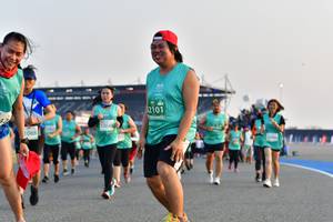 BIB: 2101, 1088
                            <button type="button" onclick="openModal(10551872)" class="btn btn-primary btn-sm float-right btn-popup" data-toggle="modal" data-target=".modal-high-quality">
                        <i class="fas fa-shopping-cart"></i> Add to Cart
                    </button>
                                            <button type="button" onclick="isThisMe(10551872, true)" class="btn btn-success btn-sm float-right btn-popup btn-isme hidden" data-toggle="tooltip" data-placement="bottom" title="นี่คือรูปของคุณใช่ไหม คลิกที่นี่เพื่อเอาเข้าอัลบั้ม">
                        <i class="fas fa-plus"></i> Add to album
                    </button>
                    <button type="button" onclick="isThisMe(10551872, false)" class="btn btn-warning btn-sm float-right btn-popup btn-isnotme hidden">
                        <i class="fas fa-ban"></i> Remove from album
                    </button>