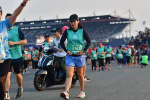 BIB: 51628
                            <button type="button" onclick="openModal(10561427)" class="btn btn-primary btn-sm float-right btn-popup" data-toggle="modal" data-target=".modal-high-quality">
                        <i class="fas fa-shopping-cart"></i> Add to Cart
                    </button>
                                            <button type="button" onclick="isThisMe(10561427, true)" class="btn btn-success btn-sm float-right btn-popup btn-isme hidden" data-toggle="tooltip" data-placement="bottom" title="นี่คือรูปของคุณใช่ไหม คลิกที่นี่เพื่อเอาเข้าอัลบั้ม">
                        <i class="fas fa-plus"></i> Add to album
                    </button>
                    <button type="button" onclick="isThisMe(10561427, false)" class="btn btn-warning btn-sm float-right btn-popup btn-isnotme hidden">
                        <i class="fas fa-ban"></i> Remove from album
                    </button>