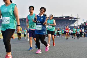 BIB: 51109, 51859, 52918, 53268
                            <button type="button" onclick="openModal(10550075)" class="btn btn-primary btn-sm float-right btn-popup" data-toggle="modal" data-target=".modal-high-quality">
                        <i class="fas fa-shopping-cart"></i> Add to Cart
                    </button>
                                            <button type="button" onclick="isThisMe(10550075, true)" class="btn btn-success btn-sm float-right btn-popup btn-isme hidden" data-toggle="tooltip" data-placement="bottom" title="นี่คือรูปของคุณใช่ไหม คลิกที่นี่เพื่อเอาเข้าอัลบั้ม">
                        <i class="fas fa-plus"></i> Add to album
                    </button>
                    <button type="button" onclick="isThisMe(10550075, false)" class="btn btn-warning btn-sm float-right btn-popup btn-isnotme hidden">
                        <i class="fas fa-ban"></i> Remove from album
                    </button>