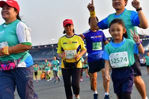 BIB: 51857, 52677, 52574
                            <button type="button" onclick="openModal(10558850)" class="btn btn-primary btn-sm float-right btn-popup" data-toggle="modal" data-target=".modal-high-quality">
                        <i class="fas fa-shopping-cart"></i> Add to Cart
                    </button>
                                            <button type="button" onclick="isThisMe(10558850, true)" class="btn btn-success btn-sm float-right btn-popup btn-isme hidden" data-toggle="tooltip" data-placement="bottom" title="นี่คือรูปของคุณใช่ไหม คลิกที่นี่เพื่อเอาเข้าอัลบั้ม">
                        <i class="fas fa-plus"></i> Add to album
                    </button>
                    <button type="button" onclick="isThisMe(10558850, false)" class="btn btn-warning btn-sm float-right btn-popup btn-isnotme hidden">
                        <i class="fas fa-ban"></i> Remove from album
                    </button>