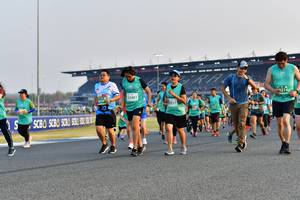 BIB: 274, 52481, 2811
                            <button type="button" onclick="openModal(10558205)" class="btn btn-primary btn-sm float-right btn-popup" data-toggle="modal" data-target=".modal-high-quality">
                        <i class="fas fa-shopping-cart"></i> Add to Cart
                    </button>
                                            <button type="button" onclick="isThisMe(10558205, true)" class="btn btn-success btn-sm float-right btn-popup btn-isme hidden" data-toggle="tooltip" data-placement="bottom" title="นี่คือรูปของคุณใช่ไหม คลิกที่นี่เพื่อเอาเข้าอัลบั้ม">
                        <i class="fas fa-plus"></i> Add to album
                    </button>
                    <button type="button" onclick="isThisMe(10558205, false)" class="btn btn-warning btn-sm float-right btn-popup btn-isnotme hidden">
                        <i class="fas fa-ban"></i> Remove from album
                    </button>