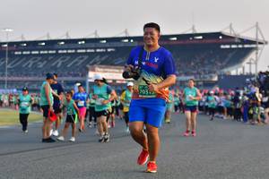 BIB: 70313
                            <button type="button" onclick="openModal(10561258)" class="btn btn-primary btn-sm float-right btn-popup" data-toggle="modal" data-target=".modal-high-quality">
                        <i class="fas fa-shopping-cart"></i> Add to Cart
                    </button>
                                            <button type="button" onclick="isThisMe(10561258, true)" class="btn btn-success btn-sm float-right btn-popup btn-isme hidden" data-toggle="tooltip" data-placement="bottom" title="นี่คือรูปของคุณใช่ไหม คลิกที่นี่เพื่อเอาเข้าอัลบั้ม">
                        <i class="fas fa-plus"></i> Add to album
                    </button>
                    <button type="button" onclick="isThisMe(10561258, false)" class="btn btn-warning btn-sm float-right btn-popup btn-isnotme hidden">
                        <i class="fas fa-ban"></i> Remove from album
                    </button>