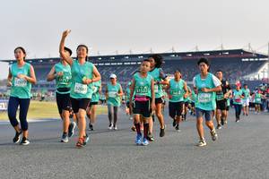 BIB: 1711, 52977, 52887, 51522, 52540
                            <button type="button" onclick="openModal(10545288)" class="btn btn-primary btn-sm float-right btn-popup" data-toggle="modal" data-target=".modal-high-quality">
                        <i class="fas fa-shopping-cart"></i> Add to Cart
                    </button>
                                            <button type="button" onclick="isThisMe(10545288, true)" class="btn btn-success btn-sm float-right btn-popup btn-isme hidden" data-toggle="tooltip" data-placement="bottom" title="นี่คือรูปของคุณใช่ไหม คลิกที่นี่เพื่อเอาเข้าอัลบั้ม">
                        <i class="fas fa-plus"></i> Add to album
                    </button>
                    <button type="button" onclick="isThisMe(10545288, false)" class="btn btn-warning btn-sm float-right btn-popup btn-isnotme hidden">
                        <i class="fas fa-ban"></i> Remove from album
                    </button>