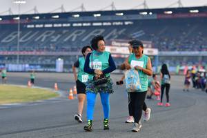 BIB: 1129
                            <button type="button" onclick="openModal(10564758)" class="btn btn-primary btn-sm float-right btn-popup" data-toggle="modal" data-target=".modal-high-quality">
                        <i class="fas fa-shopping-cart"></i> Add to Cart
                    </button>
                                            <button type="button" onclick="isThisMe(10564758, true)" class="btn btn-success btn-sm float-right btn-popup btn-isme hidden" data-toggle="tooltip" data-placement="bottom" title="นี่คือรูปของคุณใช่ไหม คลิกที่นี่เพื่อเอาเข้าอัลบั้ม">
                        <i class="fas fa-plus"></i> Add to album
                    </button>
                    <button type="button" onclick="isThisMe(10564758, false)" class="btn btn-warning btn-sm float-right btn-popup btn-isnotme hidden">
                        <i class="fas fa-ban"></i> Remove from album
                    </button>