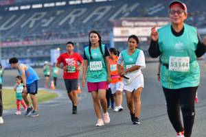 BIB: 53192, 53344
                            <button type="button" onclick="openModal(10564677)" class="btn btn-primary btn-sm float-right btn-popup" data-toggle="modal" data-target=".modal-high-quality">
                        <i class="fas fa-shopping-cart"></i> Add to Cart
                    </button>
                                            <button type="button" onclick="isThisMe(10564677, true)" class="btn btn-success btn-sm float-right btn-popup btn-isme hidden" data-toggle="tooltip" data-placement="bottom" title="นี่คือรูปของคุณใช่ไหม คลิกที่นี่เพื่อเอาเข้าอัลบั้ม">
                        <i class="fas fa-plus"></i> Add to album
                    </button>
                    <button type="button" onclick="isThisMe(10564677, false)" class="btn btn-warning btn-sm float-right btn-popup btn-isnotme hidden">
                        <i class="fas fa-ban"></i> Remove from album
                    </button>