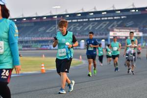 BIB: 53040
                            <button type="button" onclick="openModal(10564696)" class="btn btn-primary btn-sm float-right btn-popup" data-toggle="modal" data-target=".modal-high-quality">
                        <i class="fas fa-shopping-cart"></i> Add to Cart
                    </button>
                                            <button type="button" onclick="isThisMe(10564696, true)" class="btn btn-success btn-sm float-right btn-popup btn-isme hidden" data-toggle="tooltip" data-placement="bottom" title="นี่คือรูปของคุณใช่ไหม คลิกที่นี่เพื่อเอาเข้าอัลบั้ม">
                        <i class="fas fa-plus"></i> Add to album
                    </button>
                    <button type="button" onclick="isThisMe(10564696, false)" class="btn btn-warning btn-sm float-right btn-popup btn-isnotme hidden">
                        <i class="fas fa-ban"></i> Remove from album
                    </button>