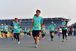 BIB: 50211, 53331
                            <button type="button" onclick="openModal(10552659)" class="btn btn-primary btn-sm float-right btn-popup" data-toggle="modal" data-target=".modal-high-quality">
                        <i class="fas fa-shopping-cart"></i> Add to Cart
                    </button>
                                            <button type="button" onclick="isThisMe(10552659, true)" class="btn btn-success btn-sm float-right btn-popup btn-isme hidden" data-toggle="tooltip" data-placement="bottom" title="นี่คือรูปของคุณใช่ไหม คลิกที่นี่เพื่อเอาเข้าอัลบั้ม">
                        <i class="fas fa-plus"></i> Add to album
                    </button>
                    <button type="button" onclick="isThisMe(10552659, false)" class="btn btn-warning btn-sm float-right btn-popup btn-isnotme hidden">
                        <i class="fas fa-ban"></i> Remove from album
                    </button>