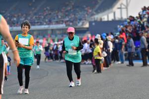 BIB: 53344
                            <button type="button" onclick="openModal(10564663)" class="btn btn-primary btn-sm float-right btn-popup" data-toggle="modal" data-target=".modal-high-quality">
                        <i class="fas fa-shopping-cart"></i> Add to Cart
                    </button>
                                            <button type="button" onclick="isThisMe(10564663, true)" class="btn btn-success btn-sm float-right btn-popup btn-isme hidden" data-toggle="tooltip" data-placement="bottom" title="นี่คือรูปของคุณใช่ไหม คลิกที่นี่เพื่อเอาเข้าอัลบั้ม">
                        <i class="fas fa-plus"></i> Add to album
                    </button>
                    <button type="button" onclick="isThisMe(10564663, false)" class="btn btn-warning btn-sm float-right btn-popup btn-isnotme hidden">
                        <i class="fas fa-ban"></i> Remove from album
                    </button>