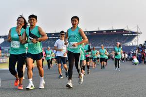 BIB: 513, 52797
                            <button type="button" onclick="openModal(10553435)" class="btn btn-primary btn-sm float-right btn-popup" data-toggle="modal" data-target=".modal-high-quality">
                        <i class="fas fa-shopping-cart"></i> Add to Cart
                    </button>
                                            <button type="button" onclick="isThisMe(10553435, true)" class="btn btn-success btn-sm float-right btn-popup btn-isme hidden" data-toggle="tooltip" data-placement="bottom" title="นี่คือรูปของคุณใช่ไหม คลิกที่นี่เพื่อเอาเข้าอัลบั้ม">
                        <i class="fas fa-plus"></i> Add to album
                    </button>
                    <button type="button" onclick="isThisMe(10553435, false)" class="btn btn-warning btn-sm float-right btn-popup btn-isnotme hidden">
                        <i class="fas fa-ban"></i> Remove from album
                    </button>