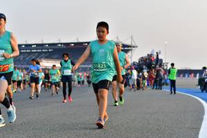 BIB: 51823
                            <button type="button" onclick="openModal(10559159)" class="btn btn-primary btn-sm float-right btn-popup" data-toggle="modal" data-target=".modal-high-quality">
                        <i class="fas fa-shopping-cart"></i> Add to Cart
                    </button>
                                            <button type="button" onclick="isThisMe(10559159, true)" class="btn btn-success btn-sm float-right btn-popup btn-isme hidden" data-toggle="tooltip" data-placement="bottom" title="นี่คือรูปของคุณใช่ไหม คลิกที่นี่เพื่อเอาเข้าอัลบั้ม">
                        <i class="fas fa-plus"></i> Add to album
                    </button>
                    <button type="button" onclick="isThisMe(10559159, false)" class="btn btn-warning btn-sm float-right btn-popup btn-isnotme hidden">
                        <i class="fas fa-ban"></i> Remove from album
                    </button>