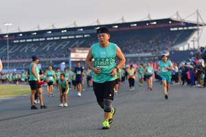 BIB: 52021
                            <button type="button" onclick="openModal(10561239)" class="btn btn-primary btn-sm float-right btn-popup" data-toggle="modal" data-target=".modal-high-quality">
                        <i class="fas fa-shopping-cart"></i> Add to Cart
                    </button>
                                            <button type="button" onclick="isThisMe(10561239, true)" class="btn btn-success btn-sm float-right btn-popup btn-isme hidden" data-toggle="tooltip" data-placement="bottom" title="นี่คือรูปของคุณใช่ไหม คลิกที่นี่เพื่อเอาเข้าอัลบั้ม">
                        <i class="fas fa-plus"></i> Add to album
                    </button>
                    <button type="button" onclick="isThisMe(10561239, false)" class="btn btn-warning btn-sm float-right btn-popup btn-isnotme hidden">
                        <i class="fas fa-ban"></i> Remove from album
                    </button>