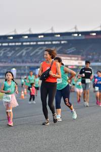 BIB: 2235
                            <button type="button" onclick="openModal(10564432)" class="btn btn-primary btn-sm float-right btn-popup" data-toggle="modal" data-target=".modal-high-quality">
                        <i class="fas fa-shopping-cart"></i> Add to Cart
                    </button>
                                            <button type="button" onclick="isThisMe(10564432, true)" class="btn btn-success btn-sm float-right btn-popup btn-isme hidden" data-toggle="tooltip" data-placement="bottom" title="นี่คือรูปของคุณใช่ไหม คลิกที่นี่เพื่อเอาเข้าอัลบั้ม">
                        <i class="fas fa-plus"></i> Add to album
                    </button>
                    <button type="button" onclick="isThisMe(10564432, false)" class="btn btn-warning btn-sm float-right btn-popup btn-isnotme hidden">
                        <i class="fas fa-ban"></i> Remove from album
                    </button>