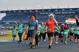 BIB: 70734, 70740, 1759
                            <button type="button" onclick="openModal(10561653)" class="btn btn-primary btn-sm float-right btn-popup" data-toggle="modal" data-target=".modal-high-quality">
                        <i class="fas fa-shopping-cart"></i> Add to Cart
                    </button>
                                            <button type="button" onclick="isThisMe(10561653, true)" class="btn btn-success btn-sm float-right btn-popup btn-isme hidden" data-toggle="tooltip" data-placement="bottom" title="นี่คือรูปของคุณใช่ไหม คลิกที่นี่เพื่อเอาเข้าอัลบั้ม">
                        <i class="fas fa-plus"></i> Add to album
                    </button>
                    <button type="button" onclick="isThisMe(10561653, false)" class="btn btn-warning btn-sm float-right btn-popup btn-isnotme hidden">
                        <i class="fas fa-ban"></i> Remove from album
                    </button>