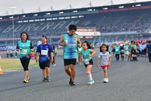 BIB: 1312, 53206, 8141
                            <button type="button" onclick="openModal(10564533)" class="btn btn-primary btn-sm float-right btn-popup" data-toggle="modal" data-target=".modal-high-quality">
                        <i class="fas fa-shopping-cart"></i> Add to Cart
                    </button>
                                            <button type="button" onclick="isThisMe(10564533, true)" class="btn btn-success btn-sm float-right btn-popup btn-isme hidden" data-toggle="tooltip" data-placement="bottom" title="นี่คือรูปของคุณใช่ไหม คลิกที่นี่เพื่อเอาเข้าอัลบั้ม">
                        <i class="fas fa-plus"></i> Add to album
                    </button>
                    <button type="button" onclick="isThisMe(10564533, false)" class="btn btn-warning btn-sm float-right btn-popup btn-isnotme hidden">
                        <i class="fas fa-ban"></i> Remove from album
                    </button>