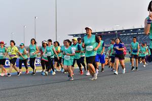 BIB: 53226, 2393
                            <button type="button" onclick="openModal(10560947)" class="btn btn-primary btn-sm float-right btn-popup" data-toggle="modal" data-target=".modal-high-quality">
                        <i class="fas fa-shopping-cart"></i> Add to Cart
                    </button>
                                            <button type="button" onclick="isThisMe(10560947, true)" class="btn btn-success btn-sm float-right btn-popup btn-isme hidden" data-toggle="tooltip" data-placement="bottom" title="นี่คือรูปของคุณใช่ไหม คลิกที่นี่เพื่อเอาเข้าอัลบั้ม">
                        <i class="fas fa-plus"></i> Add to album
                    </button>
                    <button type="button" onclick="isThisMe(10560947, false)" class="btn btn-warning btn-sm float-right btn-popup btn-isnotme hidden">
                        <i class="fas fa-ban"></i> Remove from album
                    </button>