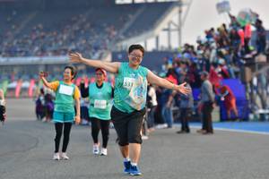 BIB: 531
                            <button type="button" onclick="openModal(10564645)" class="btn btn-primary btn-sm float-right btn-popup" data-toggle="modal" data-target=".modal-high-quality">
                        <i class="fas fa-shopping-cart"></i> Add to Cart
                    </button>
                                            <button type="button" onclick="isThisMe(10564645, true)" class="btn btn-success btn-sm float-right btn-popup btn-isme hidden" data-toggle="tooltip" data-placement="bottom" title="นี่คือรูปของคุณใช่ไหม คลิกที่นี่เพื่อเอาเข้าอัลบั้ม">
                        <i class="fas fa-plus"></i> Add to album
                    </button>
                    <button type="button" onclick="isThisMe(10564645, false)" class="btn btn-warning btn-sm float-right btn-popup btn-isnotme hidden">
                        <i class="fas fa-ban"></i> Remove from album
                    </button>