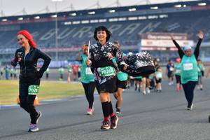 BIB: 70268, 5335, 70281
                            <button type="button" onclick="openModal(10564611)" class="btn btn-primary btn-sm float-right btn-popup" data-toggle="modal" data-target=".modal-high-quality">
                        <i class="fas fa-shopping-cart"></i> Add to Cart
                    </button>
                                            <button type="button" onclick="isThisMe(10564611, true)" class="btn btn-success btn-sm float-right btn-popup btn-isme hidden" data-toggle="tooltip" data-placement="bottom" title="นี่คือรูปของคุณใช่ไหม คลิกที่นี่เพื่อเอาเข้าอัลบั้ม">
                        <i class="fas fa-plus"></i> Add to album
                    </button>
                    <button type="button" onclick="isThisMe(10564611, false)" class="btn btn-warning btn-sm float-right btn-popup btn-isnotme hidden">
                        <i class="fas fa-ban"></i> Remove from album
                    </button>