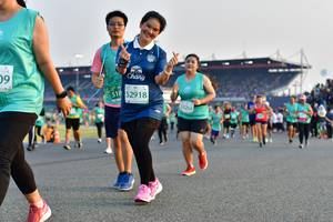 BIB: 518, 52918, 53268
                            <button type="button" onclick="openModal(10550099)" class="btn btn-primary btn-sm float-right btn-popup" data-toggle="modal" data-target=".modal-high-quality">
                        <i class="fas fa-shopping-cart"></i> Add to Cart
                    </button>
                                            <button type="button" onclick="isThisMe(10550099, true)" class="btn btn-success btn-sm float-right btn-popup btn-isme hidden" data-toggle="tooltip" data-placement="bottom" title="นี่คือรูปของคุณใช่ไหม คลิกที่นี่เพื่อเอาเข้าอัลบั้ม">
                        <i class="fas fa-plus"></i> Add to album
                    </button>
                    <button type="button" onclick="isThisMe(10550099, false)" class="btn btn-warning btn-sm float-right btn-popup btn-isnotme hidden">
                        <i class="fas fa-ban"></i> Remove from album
                    </button>