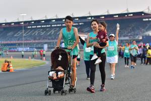 BIB: 5163, 53127
                            <button type="button" onclick="openModal(10564637)" class="btn btn-primary btn-sm float-right btn-popup" data-toggle="modal" data-target=".modal-high-quality">
                        <i class="fas fa-shopping-cart"></i> Add to Cart
                    </button>
                                            <button type="button" onclick="isThisMe(10564637, true)" class="btn btn-success btn-sm float-right btn-popup btn-isme hidden" data-toggle="tooltip" data-placement="bottom" title="นี่คือรูปของคุณใช่ไหม คลิกที่นี่เพื่อเอาเข้าอัลบั้ม">
                        <i class="fas fa-plus"></i> Add to album
                    </button>
                    <button type="button" onclick="isThisMe(10564637, false)" class="btn btn-warning btn-sm float-right btn-popup btn-isnotme hidden">
                        <i class="fas fa-ban"></i> Remove from album
                    </button>