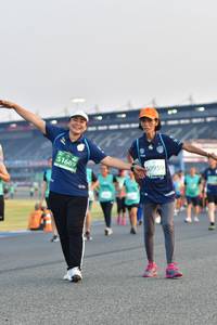 BIB: 51689, 0959
                            <button type="button" onclick="openModal(10563717)" class="btn btn-primary btn-sm float-right btn-popup" data-toggle="modal" data-target=".modal-high-quality">
                        <i class="fas fa-shopping-cart"></i> Add to Cart
                    </button>
                                            <button type="button" onclick="isThisMe(10563717, true)" class="btn btn-success btn-sm float-right btn-popup btn-isme hidden" data-toggle="tooltip" data-placement="bottom" title="นี่คือรูปของคุณใช่ไหม คลิกที่นี่เพื่อเอาเข้าอัลบั้ม">
                        <i class="fas fa-plus"></i> Add to album
                    </button>
                    <button type="button" onclick="isThisMe(10563717, false)" class="btn btn-warning btn-sm float-right btn-popup btn-isnotme hidden">
                        <i class="fas fa-ban"></i> Remove from album
                    </button>