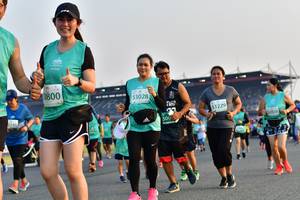 BIB: 0800, 53028, 51229, 2245, 500
                            <button type="button" onclick="openModal(10558390)" class="btn btn-primary btn-sm float-right btn-popup" data-toggle="modal" data-target=".modal-high-quality">
                        <i class="fas fa-shopping-cart"></i> Add to Cart
                    </button>
                                            <button type="button" onclick="isThisMe(10558390, true)" class="btn btn-success btn-sm float-right btn-popup btn-isme hidden" data-toggle="tooltip" data-placement="bottom" title="นี่คือรูปของคุณใช่ไหม คลิกที่นี่เพื่อเอาเข้าอัลบั้ม">
                        <i class="fas fa-plus"></i> Add to album
                    </button>
                    <button type="button" onclick="isThisMe(10558390, false)" class="btn btn-warning btn-sm float-right btn-popup btn-isnotme hidden">
                        <i class="fas fa-ban"></i> Remove from album
                    </button>