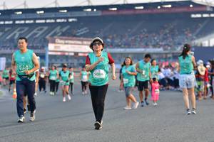 BIB: 1000, 51939, 50847
                            <button type="button" onclick="openModal(10564351)" class="btn btn-primary btn-sm float-right btn-popup" data-toggle="modal" data-target=".modal-high-quality">
                        <i class="fas fa-shopping-cart"></i> Add to Cart
                    </button>
                                            <button type="button" onclick="isThisMe(10564351, true)" class="btn btn-success btn-sm float-right btn-popup btn-isme hidden" data-toggle="tooltip" data-placement="bottom" title="นี่คือรูปของคุณใช่ไหม คลิกที่นี่เพื่อเอาเข้าอัลบั้ม">
                        <i class="fas fa-plus"></i> Add to album
                    </button>
                    <button type="button" onclick="isThisMe(10564351, false)" class="btn btn-warning btn-sm float-right btn-popup btn-isnotme hidden">
                        <i class="fas fa-ban"></i> Remove from album
                    </button>