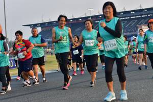 BIB: 52822, 51156, 53318, 530
                            <button type="button" onclick="openModal(10561482)" class="btn btn-primary btn-sm float-right btn-popup" data-toggle="modal" data-target=".modal-high-quality">
                        <i class="fas fa-shopping-cart"></i> Add to Cart
                    </button>
                                            <button type="button" onclick="isThisMe(10561482, true)" class="btn btn-success btn-sm float-right btn-popup btn-isme hidden" data-toggle="tooltip" data-placement="bottom" title="นี่คือรูปของคุณใช่ไหม คลิกที่นี่เพื่อเอาเข้าอัลบั้ม">
                        <i class="fas fa-plus"></i> Add to album
                    </button>
                    <button type="button" onclick="isThisMe(10561482, false)" class="btn btn-warning btn-sm float-right btn-popup btn-isnotme hidden">
                        <i class="fas fa-ban"></i> Remove from album
                    </button>