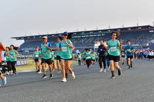 BIB: 1018, 50764, 50206
                            <button type="button" onclick="openModal(10553052)" class="btn btn-primary btn-sm float-right btn-popup" data-toggle="modal" data-target=".modal-high-quality">
                        <i class="fas fa-shopping-cart"></i> Add to Cart
                    </button>
                                            <button type="button" onclick="isThisMe(10553052, true)" class="btn btn-success btn-sm float-right btn-popup btn-isme hidden" data-toggle="tooltip" data-placement="bottom" title="นี่คือรูปของคุณใช่ไหม คลิกที่นี่เพื่อเอาเข้าอัลบั้ม">
                        <i class="fas fa-plus"></i> Add to album
                    </button>
                    <button type="button" onclick="isThisMe(10553052, false)" class="btn btn-warning btn-sm float-right btn-popup btn-isnotme hidden">
                        <i class="fas fa-ban"></i> Remove from album
                    </button>