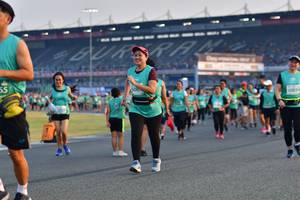 BIB: 508, 0839
                            <button type="button" onclick="openModal(10561290)" class="btn btn-primary btn-sm float-right btn-popup" data-toggle="modal" data-target=".modal-high-quality">
                        <i class="fas fa-shopping-cart"></i> Add to Cart
                    </button>
                                            <button type="button" onclick="isThisMe(10561290, true)" class="btn btn-success btn-sm float-right btn-popup btn-isme hidden" data-toggle="tooltip" data-placement="bottom" title="นี่คือรูปของคุณใช่ไหม คลิกที่นี่เพื่อเอาเข้าอัลบั้ม">
                        <i class="fas fa-plus"></i> Add to album
                    </button>
                    <button type="button" onclick="isThisMe(10561290, false)" class="btn btn-warning btn-sm float-right btn-popup btn-isnotme hidden">
                        <i class="fas fa-ban"></i> Remove from album
                    </button>