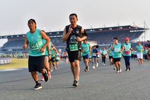 BIB: 50078, 51912
                            <button type="button" onclick="openModal(10545355)" class="btn btn-primary btn-sm float-right btn-popup" data-toggle="modal" data-target=".modal-high-quality">
                        <i class="fas fa-shopping-cart"></i> Add to Cart
                    </button>
                                            <button type="button" onclick="isThisMe(10545355, true)" class="btn btn-success btn-sm float-right btn-popup btn-isme hidden" data-toggle="tooltip" data-placement="bottom" title="นี่คือรูปของคุณใช่ไหม คลิกที่นี่เพื่อเอาเข้าอัลบั้ม">
                        <i class="fas fa-plus"></i> Add to album
                    </button>
                    <button type="button" onclick="isThisMe(10545355, false)" class="btn btn-warning btn-sm float-right btn-popup btn-isnotme hidden">
                        <i class="fas fa-ban"></i> Remove from album
                    </button>