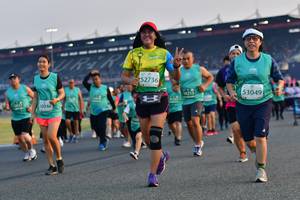 BIB: 52736, 53049, 50215, 0946
                            <button type="button" onclick="openModal(10562784)" class="btn btn-primary btn-sm float-right btn-popup" data-toggle="modal" data-target=".modal-high-quality">
                        <i class="fas fa-shopping-cart"></i> Add to Cart
                    </button>
                                            <button type="button" onclick="isThisMe(10562784, true)" class="btn btn-success btn-sm float-right btn-popup btn-isme hidden" data-toggle="tooltip" data-placement="bottom" title="นี่คือรูปของคุณใช่ไหม คลิกที่นี่เพื่อเอาเข้าอัลบั้ม">
                        <i class="fas fa-plus"></i> Add to album
                    </button>
                    <button type="button" onclick="isThisMe(10562784, false)" class="btn btn-warning btn-sm float-right btn-popup btn-isnotme hidden">
                        <i class="fas fa-ban"></i> Remove from album
                    </button>