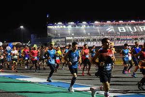 BIB: 0178, 44066
                            <button type="button" onclick="openModal(11514995)" class="btn btn-primary btn-sm float-right btn-popup" data-toggle="modal" data-target=".modal-high-quality">
                        <i class="fas fa-shopping-cart"></i> Add to Cart
                    </button>
                                            <button type="button" onclick="isThisMe(11514995, true)" class="btn btn-success btn-sm float-right btn-popup btn-isme hidden" data-toggle="tooltip" data-placement="bottom" title="นี่คือรูปของคุณใช่ไหม คลิกที่นี่เพื่อเอาเข้าอัลบั้ม">
                        <i class="fas fa-plus"></i> Add to album
                    </button>
                    <button type="button" onclick="isThisMe(11514995, false)" class="btn btn-warning btn-sm float-right btn-popup btn-isnotme hidden">
                        <i class="fas fa-ban"></i> Remove from album
                    </button>