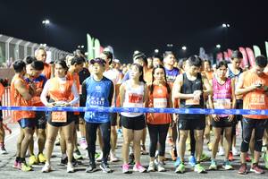 BIB: 27630, 41413, 29478, 2617, 22050
                            <button type="button" onclick="openModal(11499657)" class="btn btn-primary btn-sm float-right btn-popup" data-toggle="modal" data-target=".modal-high-quality">
                        <i class="fas fa-shopping-cart"></i> Add to Cart
                    </button>
                                            <button type="button" onclick="isThisMe(11499657, true)" class="btn btn-success btn-sm float-right btn-popup btn-isme hidden" data-toggle="tooltip" data-placement="bottom" title="นี่คือรูปของคุณใช่ไหม คลิกที่นี่เพื่อเอาเข้าอัลบั้ม">
                        <i class="fas fa-plus"></i> Add to album
                    </button>
                    <button type="button" onclick="isThisMe(11499657, false)" class="btn btn-warning btn-sm float-right btn-popup btn-isnotme hidden">
                        <i class="fas fa-ban"></i> Remove from album
                    </button>