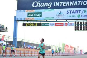 BIB: 2020, 172413
                            <button type="button" onclick="openModal(10482119)" class="btn btn-primary btn-sm float-right btn-popup" data-toggle="modal" data-target=".modal-high-quality">
                        <i class="fas fa-shopping-cart"></i> Add to Cart
                    </button>
                                            <button type="button" onclick="isThisMe(10482119, true)" class="btn btn-success btn-sm float-right btn-popup btn-isme hidden" data-toggle="tooltip" data-placement="bottom" title="นี่คือรูปของคุณใช่ไหม คลิกที่นี่เพื่อเอาเข้าอัลบั้ม">
                        <i class="fas fa-plus"></i> Add to album
                    </button>
                    <button type="button" onclick="isThisMe(10482119, false)" class="btn btn-warning btn-sm float-right btn-popup btn-isnotme hidden">
                        <i class="fas fa-ban"></i> Remove from album
                    </button>