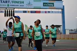 BIB: 202, 2020, 519, 5200, 50724, 1119, 
                            <button type="button" onclick="openModal(10487806)" class="btn btn-primary btn-sm float-right btn-popup" data-toggle="modal" data-target=".modal-high-quality">
                        <i class="fas fa-shopping-cart"></i> Add to Cart
                    </button>
                                            <button type="button" onclick="isThisMe(10487806, true)" class="btn btn-success btn-sm float-right btn-popup btn-isme hidden" data-toggle="tooltip" data-placement="bottom" title="นี่คือรูปของคุณใช่ไหม คลิกที่นี่เพื่อเอาเข้าอัลบั้ม">
                        <i class="fas fa-plus"></i> Add to album
                    </button>
                    <button type="button" onclick="isThisMe(10487806, false)" class="btn btn-warning btn-sm float-right btn-popup btn-isnotme hidden">
                        <i class="fas fa-ban"></i> Remove from album
                    </button>