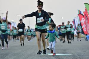 BIB: 506, 0824
                            <button type="button" onclick="openModal(10518987)" class="btn btn-primary btn-sm float-right btn-popup" data-toggle="modal" data-target=".modal-high-quality">
                        <i class="fas fa-shopping-cart"></i> Add to Cart
                    </button>
                                            <button type="button" onclick="isThisMe(10518987, true)" class="btn btn-success btn-sm float-right btn-popup btn-isme hidden" data-toggle="tooltip" data-placement="bottom" title="นี่คือรูปของคุณใช่ไหม คลิกที่นี่เพื่อเอาเข้าอัลบั้ม">
                        <i class="fas fa-plus"></i> Add to album
                    </button>
                    <button type="button" onclick="isThisMe(10518987, false)" class="btn btn-warning btn-sm float-right btn-popup btn-isnotme hidden">
                        <i class="fas fa-ban"></i> Remove from album
                    </button>