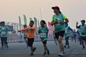 BIB: 1767, 2085, 50518
                            <button type="button" onclick="openModal(10516552)" class="btn btn-primary btn-sm float-right btn-popup" data-toggle="modal" data-target=".modal-high-quality">
                        <i class="fas fa-shopping-cart"></i> Add to Cart
                    </button>
                                            <button type="button" onclick="isThisMe(10516552, true)" class="btn btn-success btn-sm float-right btn-popup btn-isme hidden" data-toggle="tooltip" data-placement="bottom" title="นี่คือรูปของคุณใช่ไหม คลิกที่นี่เพื่อเอาเข้าอัลบั้ม">
                        <i class="fas fa-plus"></i> Add to album
                    </button>
                    <button type="button" onclick="isThisMe(10516552, false)" class="btn btn-warning btn-sm float-right btn-popup btn-isnotme hidden">
                        <i class="fas fa-ban"></i> Remove from album
                    </button>