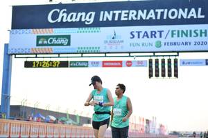 BIB: 2020, 172637, 3047, 52476
                            <button type="button" onclick="openModal(10482863)" class="btn btn-primary btn-sm float-right btn-popup" data-toggle="modal" data-target=".modal-high-quality">
                        <i class="fas fa-shopping-cart"></i> Add to Cart
                    </button>
                                            <button type="button" onclick="isThisMe(10482863, true)" class="btn btn-success btn-sm float-right btn-popup btn-isme hidden" data-toggle="tooltip" data-placement="bottom" title="นี่คือรูปของคุณใช่ไหม คลิกที่นี่เพื่อเอาเข้าอัลบั้ม">
                        <i class="fas fa-plus"></i> Add to album
                    </button>
                    <button type="button" onclick="isThisMe(10482863, false)" class="btn btn-warning btn-sm float-right btn-popup btn-isnotme hidden">
                        <i class="fas fa-ban"></i> Remove from album
                    </button>