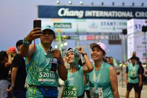 BIB: 52010, 51592
                            <button type="button" onclick="openModal(10490252)" class="btn btn-primary btn-sm float-right btn-popup" data-toggle="modal" data-target=".modal-high-quality">
                        <i class="fas fa-shopping-cart"></i> Add to Cart
                    </button>
                                            <button type="button" onclick="isThisMe(10490252, true)" class="btn btn-success btn-sm float-right btn-popup btn-isme hidden" data-toggle="tooltip" data-placement="bottom" title="นี่คือรูปของคุณใช่ไหม คลิกที่นี่เพื่อเอาเข้าอัลบั้ม">
                        <i class="fas fa-plus"></i> Add to album
                    </button>
                    <button type="button" onclick="isThisMe(10490252, false)" class="btn btn-warning btn-sm float-right btn-popup btn-isnotme hidden">
                        <i class="fas fa-ban"></i> Remove from album
                    </button>