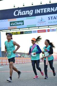 BIB: 2749, 1846, 5285, 3169
                            <button type="button" onclick="openModal(10483450)" class="btn btn-primary btn-sm float-right btn-popup" data-toggle="modal" data-target=".modal-high-quality">
                        <i class="fas fa-shopping-cart"></i> Add to Cart
                    </button>
                                            <button type="button" onclick="isThisMe(10483450, true)" class="btn btn-success btn-sm float-right btn-popup btn-isme hidden" data-toggle="tooltip" data-placement="bottom" title="นี่คือรูปของคุณใช่ไหม คลิกที่นี่เพื่อเอาเข้าอัลบั้ม">
                        <i class="fas fa-plus"></i> Add to album
                    </button>
                    <button type="button" onclick="isThisMe(10483450, false)" class="btn btn-warning btn-sm float-right btn-popup btn-isnotme hidden">
                        <i class="fas fa-ban"></i> Remove from album
                    </button>